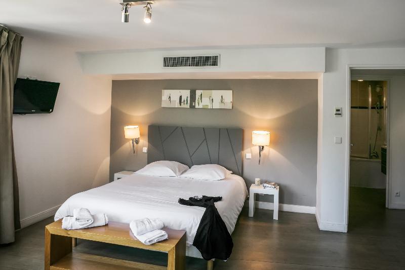 Zenitude Hôtel-résidences Lorda Hotel 4*