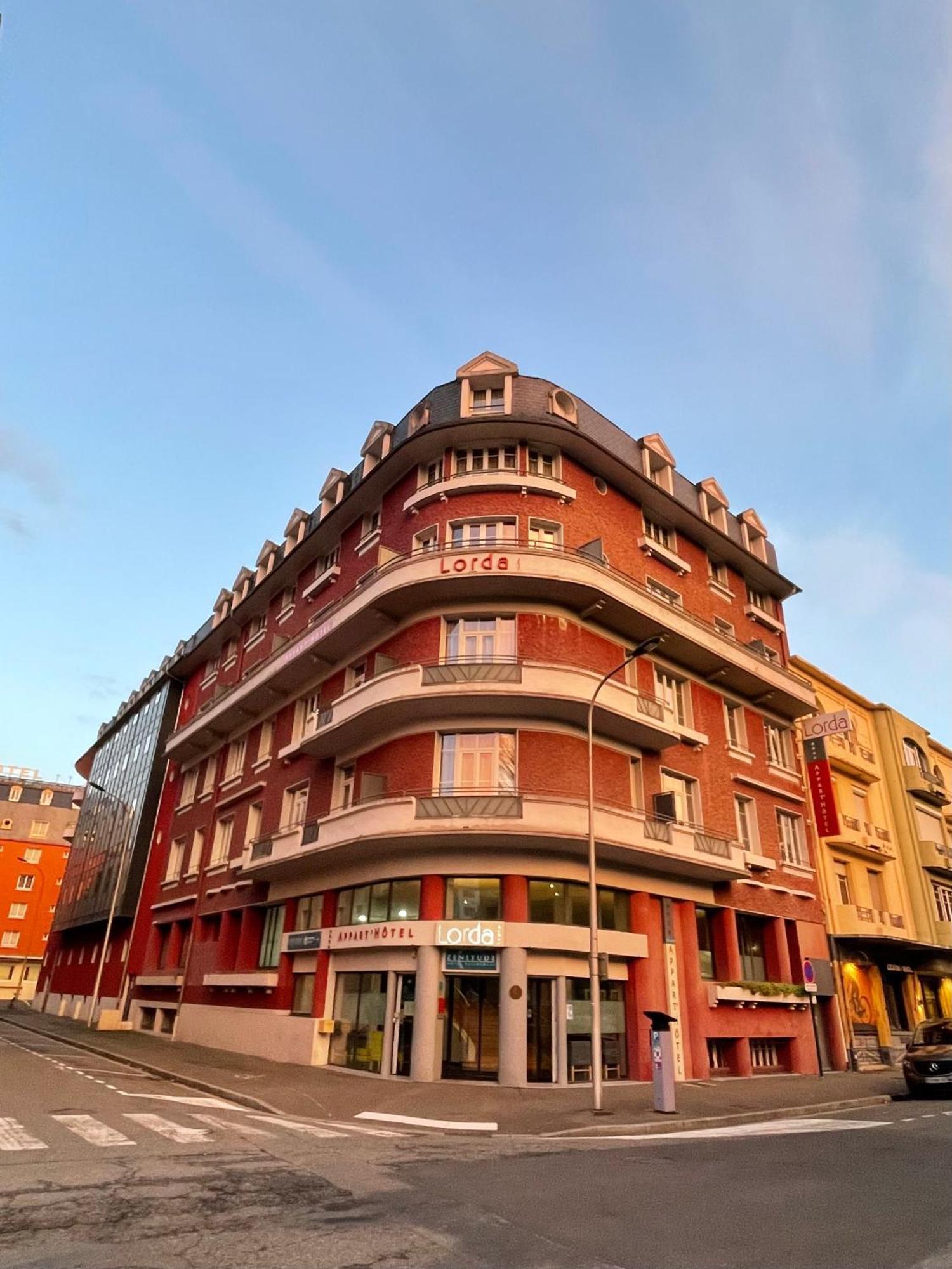 Zenitude Hôtel-résidences Lorda Hotel 4*
